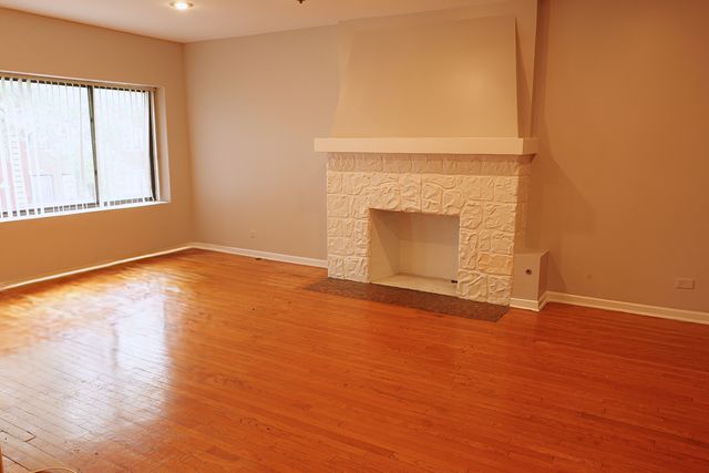 7753 S ESSEX Avenue 2S, Chicago, IL 60643