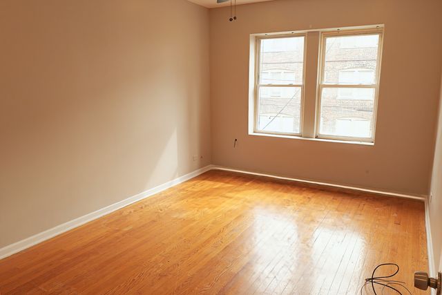 7753 S ESSEX Avenue 2S, Chicago, IL 60643