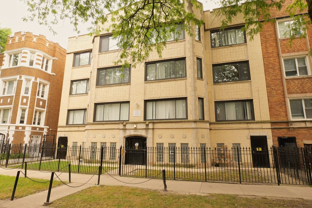 7753 S ESSEX Avenue 2S, Chicago, IL 60643
