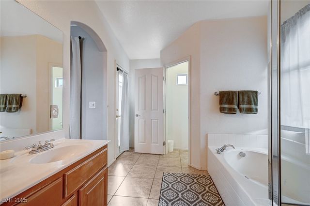 9310 Pinarello Street, Las Vegas, NV 89178