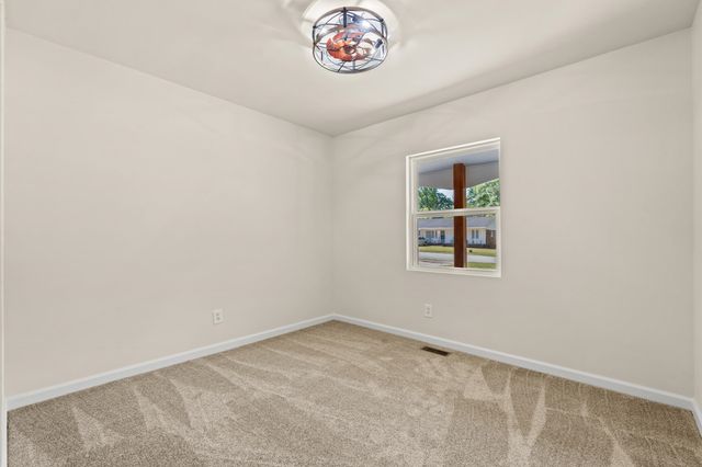 606 McEachern Heights, Marion, SC 29571