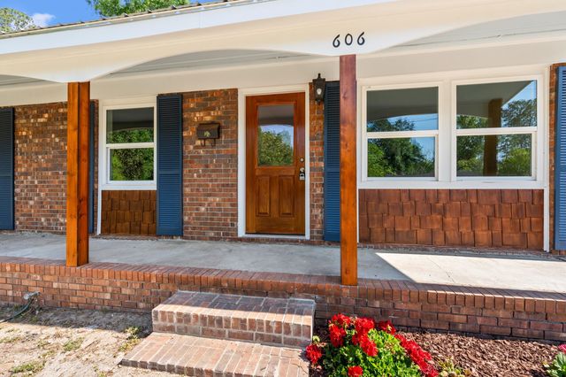 606 McEachern Heights, Marion, SC 29571
