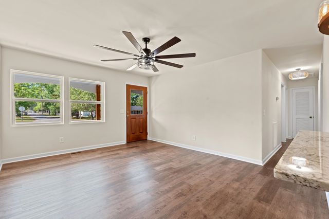 606 McEachern Heights, Marion, SC 29571