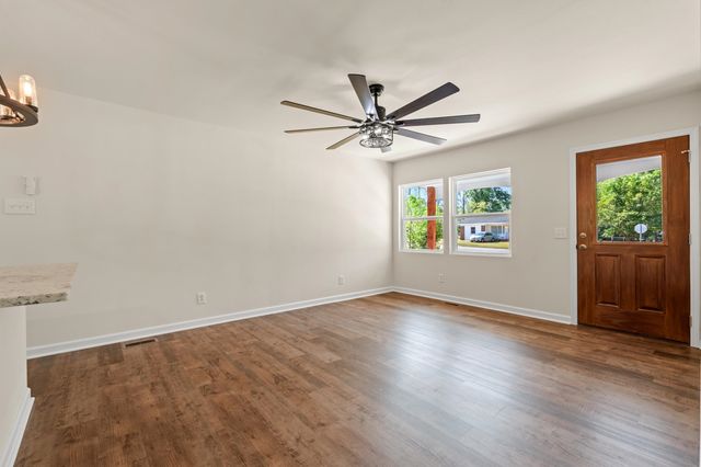 606 McEachern Heights, Marion, SC 29571