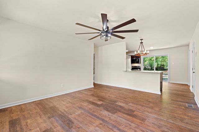 606 McEachern Heights, Marion, SC 29571
