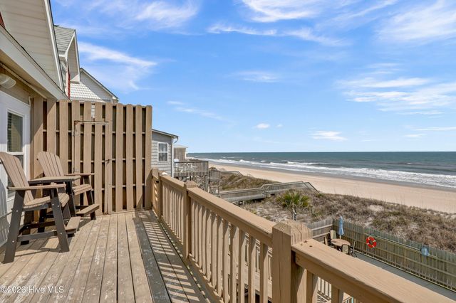 3870 Island Drive, Sneads Ferry, NC 28460