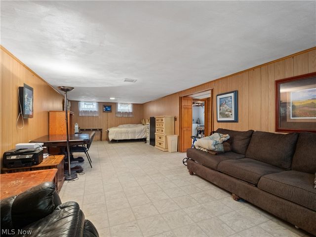 3406 Marioncliff Drive, Parma, OH 44134