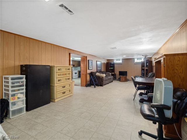 3406 Marioncliff Drive, Parma, OH 44134