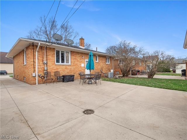 3406 Marioncliff Drive, Parma, OH 44134