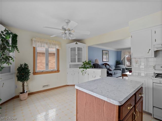 3406 Marioncliff Drive, Parma, OH 44134