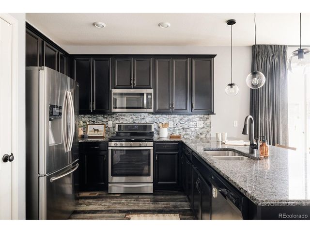 9300 E 61st Ave, Denver, CO 80238