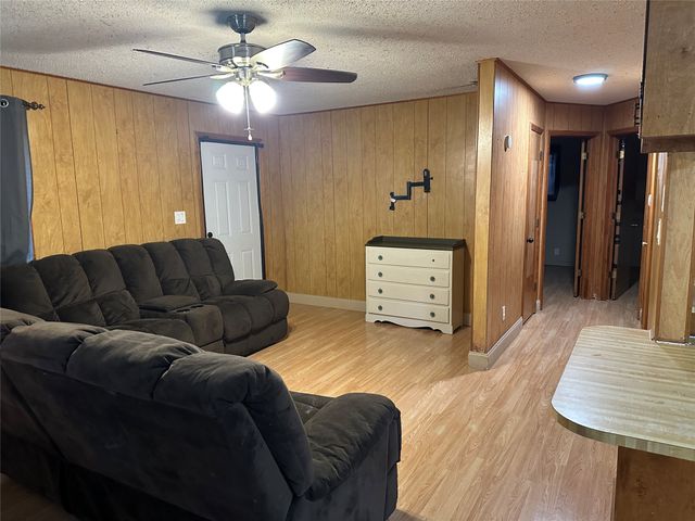 102 N 7th Street, Celeste, TX 75423