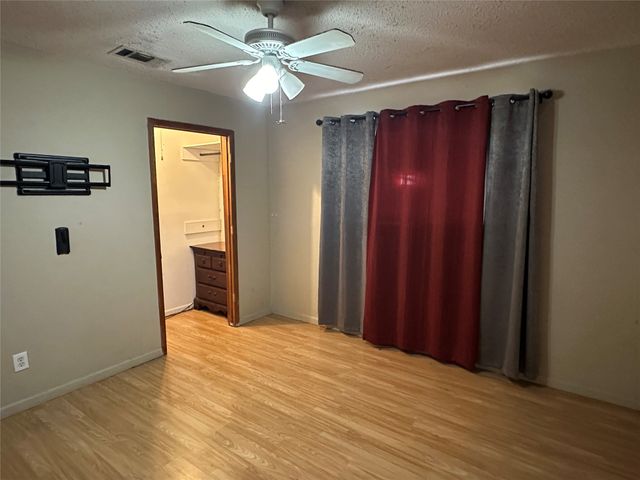 102 N 7th Street, Celeste, TX 75423