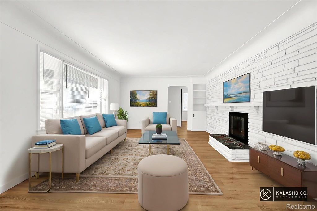 2580 Walnut Lake Road, West Bloomfield Charter Township, MI 48323