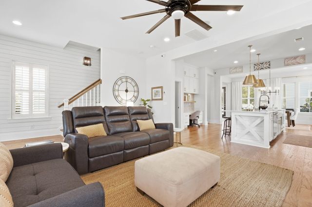 115 Bright Leaf Loop, Summerville, SC 29486