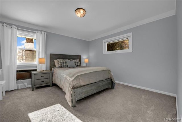 62 Barrington Road, Bloomfield Hills, MI 48302