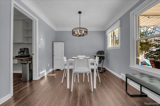 62 Barrington Road, Bloomfield Hills, MI 48302