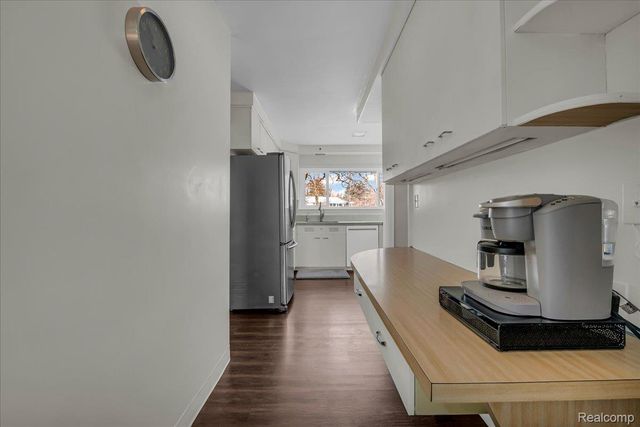 62 Barrington Road, Bloomfield Hills, MI 48302