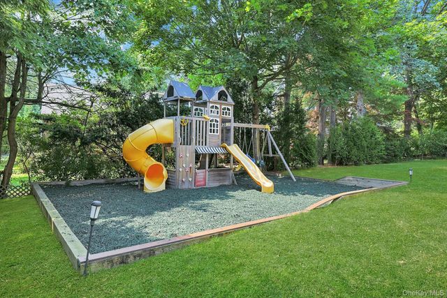 250 Evandale Road, Scarsdale, NY 10583