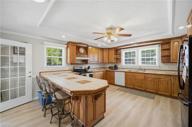 7 Bedford RD, Newport News, VA 23601