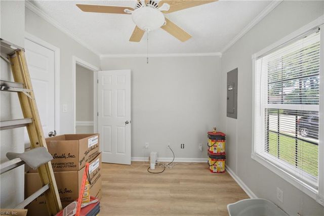 7 Bedford RD, Newport News, VA 23601