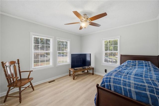 7 Bedford RD, Newport News, VA 23601