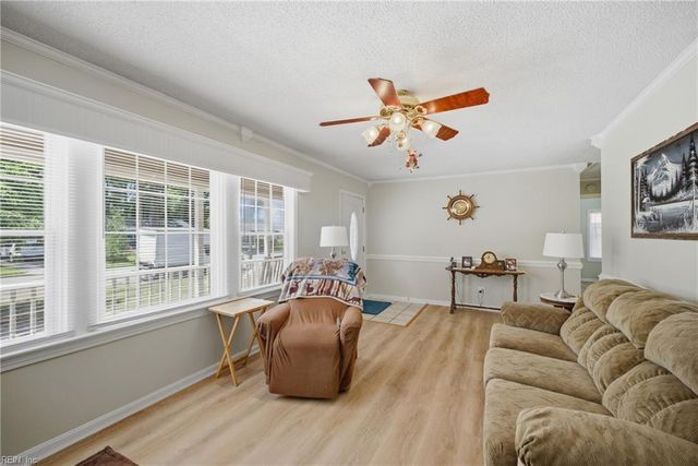 7 Bedford RD, Newport News, VA 23601