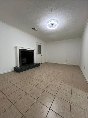 1001 Park Gate Place, Stone Mountain, GA 30083