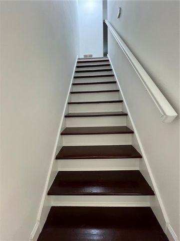 1001 Park Gate Place, Stone Mountain, GA 30083