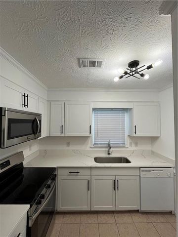 1001 Park Gate Place, Stone Mountain, GA 30083