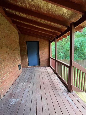 1001 Park Gate Place, Stone Mountain, GA 30083