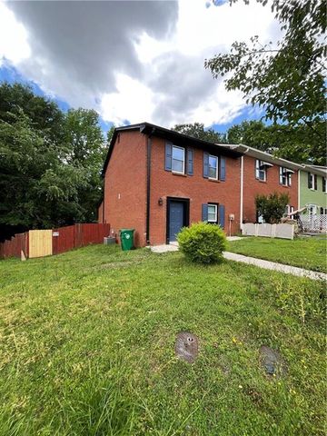 1001 Park Gate Place, Stone Mountain, GA 30083