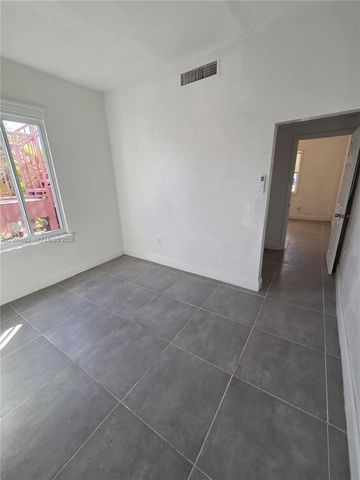 1945 NW 24th Ct 2, Miami, FL 33125