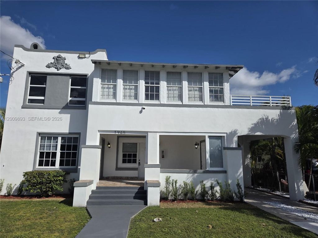 1945 NW 24th Ct 2, Miami, FL 33125