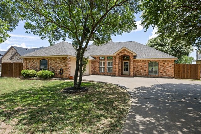 105 Casas Del Sur Street, Granbury, TX 76049