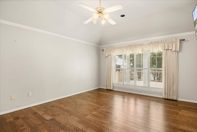 105 Casas Del Sur Street, Granbury, TX 76049