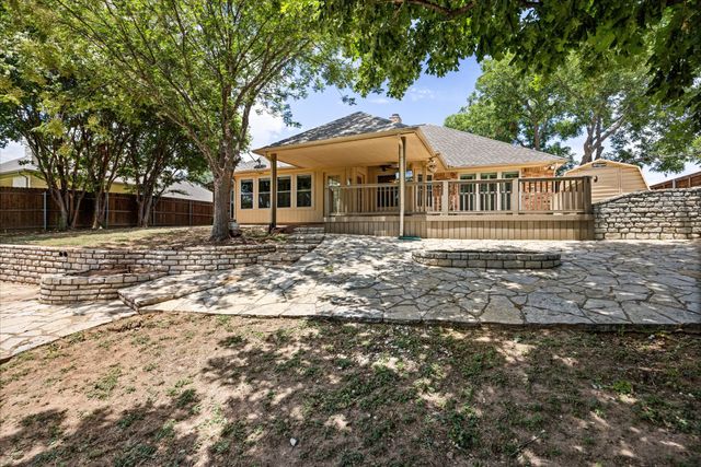 105 Casas Del Sur Street, Granbury, TX 76049