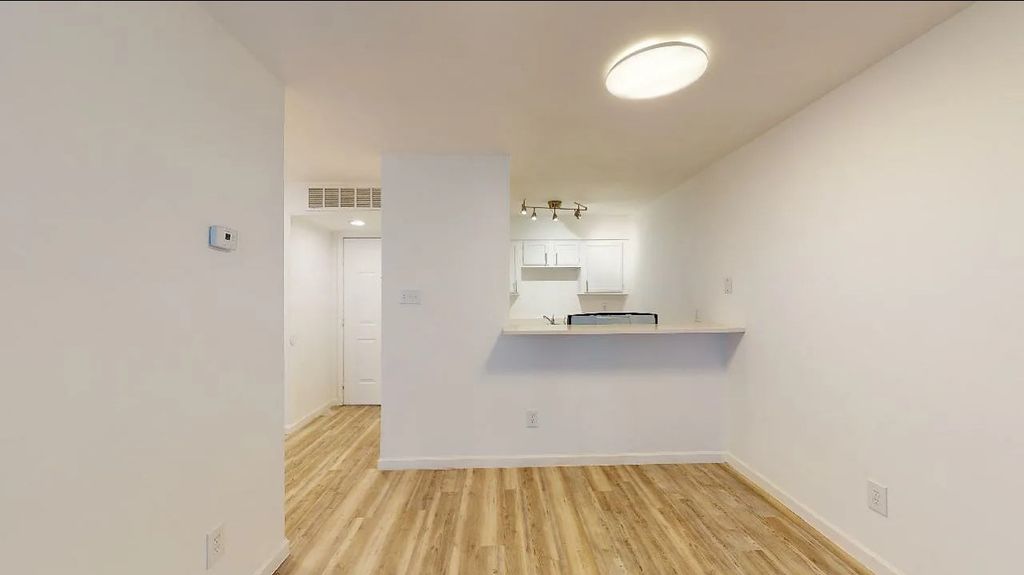 4717 Columbia Avenue 202, Dallas, TX 75226