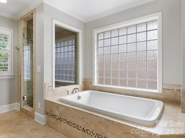 421 Merwick Circle, Charlotte, NC 28211