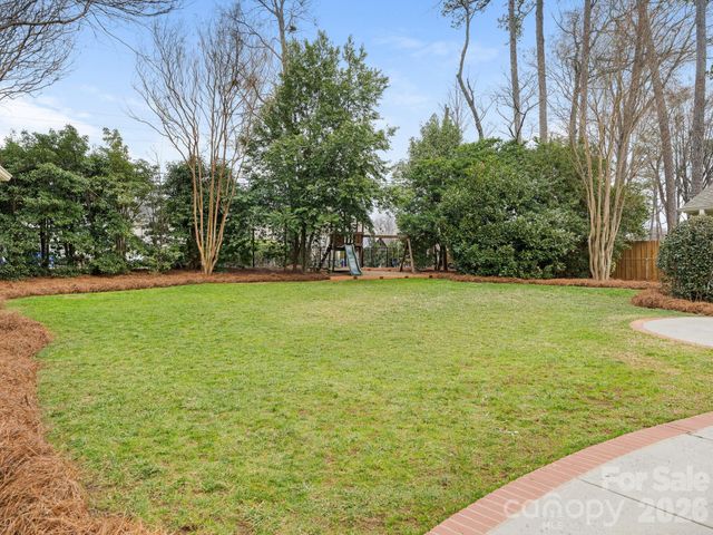 421 Merwick Circle, Charlotte, NC 28211