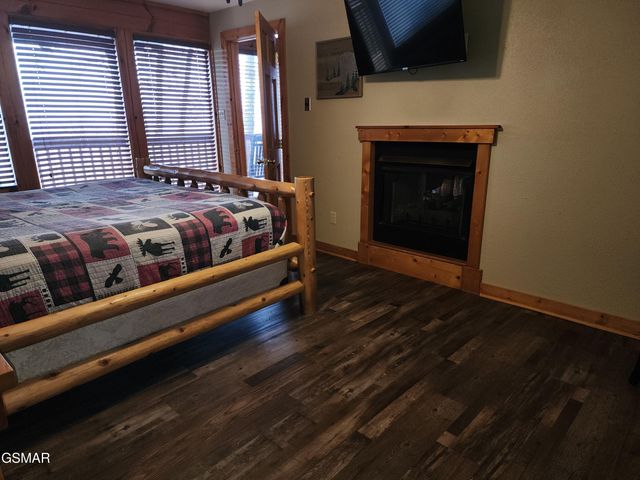 2867 Eagle Crest Way Way, Sevierville, TN 37876