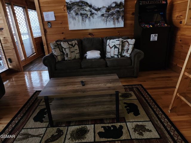 2867 Eagle Crest Way Way, Sevierville, TN 37876