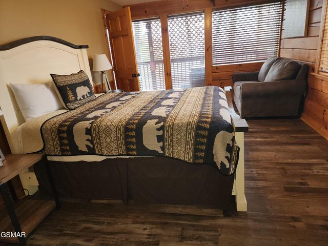 2867 Eagle Crest Way Way, Sevierville, TN 37876