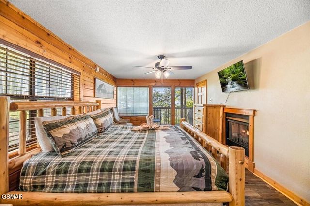 2867 Eagle Crest Way Way, Sevierville, TN 37876