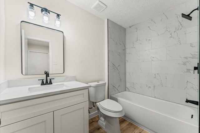 13307 N Thorntree Drive, Houston, TX 77015