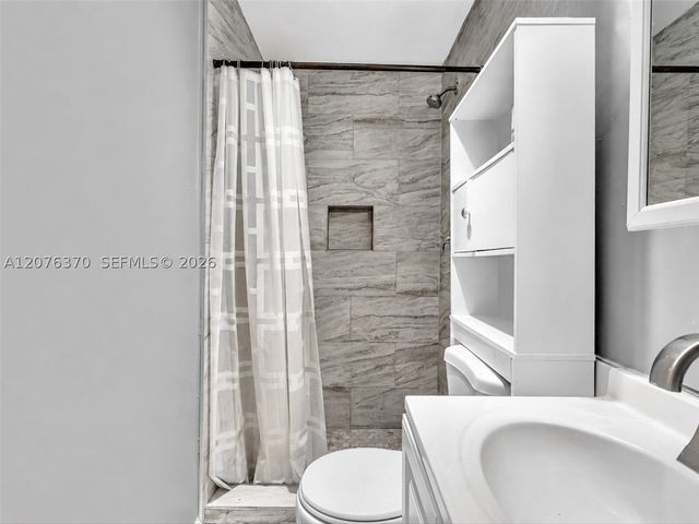 2641 NW 21st St, Fort Lauderdale, FL 33311