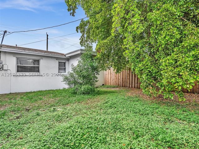 2641 NW 21st St, Fort Lauderdale, FL 33311