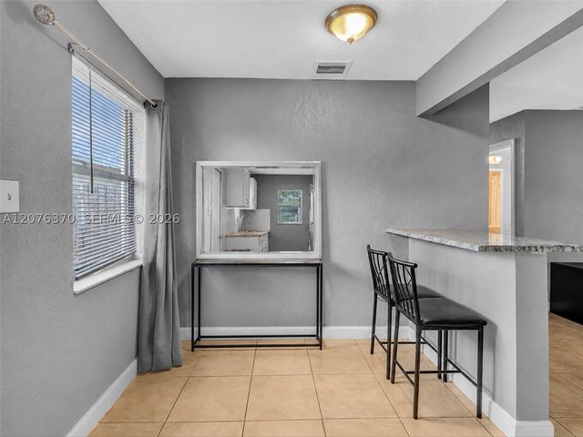 2641 NW 21st St, Fort Lauderdale, FL 33311
