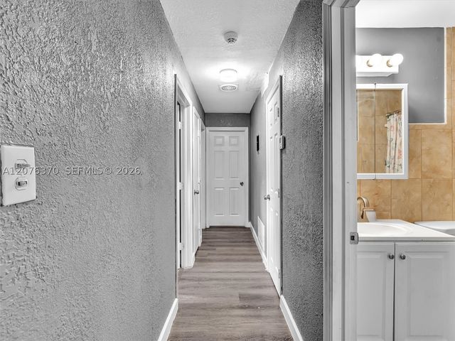 2641 NW 21st St, Fort Lauderdale, FL 33311