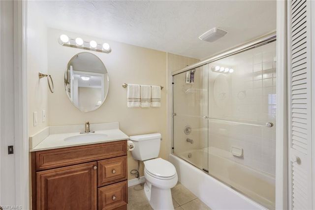 26900 Wedgewood DR # 305, Bonita Springs, FL 34134